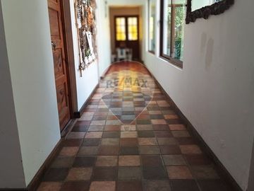 Casa + cabañas en parcela / 10 min Melipilla.
