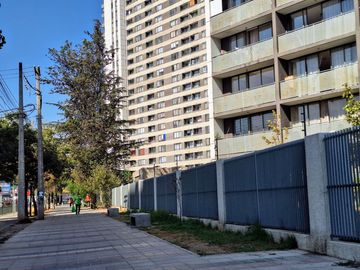 OPORTUNIDAD!! SIN PIE Depto de 2D1B en el Edificio Montenova 1, Metro Carlos Valdovinos, L5