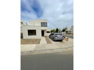 Hermosa Casa Condominio en Curauma Valparaíso