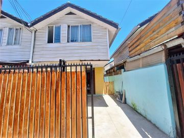 OPORTUNIDAD!! SIN PIE Casa De 3 Dormitorios y 1 Baño en Villa El Sol, Maipú