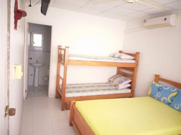 Se vende casa hostal en Rodadero - 05 Santa Marta