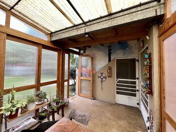 Casa de corte antiguo en excelente estado - Venta Directa - Apto Crédito!!