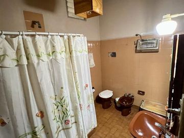 Casa de corte antiguo en excelente estado - Venta Directa - Apto Crédito!!