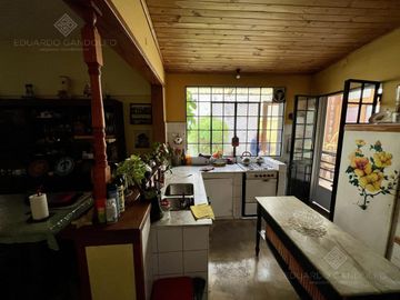 Casa de corte antiguo en excelente estado - Venta Directa - Apto Crédito!!