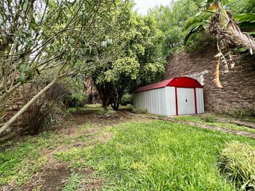 Casa de corte antiguo en excelente estado - Venta Directa - Apto Crédito!!