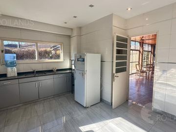 Venta Casa 4 Ambientes en 2 Plantas, con Jardín y Piscina en Country El Venado Canning