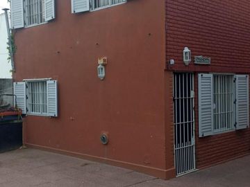 Dúplex en venta - 2 Dormitorios 1 Baño - Cochera - 52Mts2 - San Bernardo del Tuyú