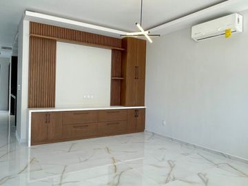 CASA EN VENTA EN VALLE IMPERIAL