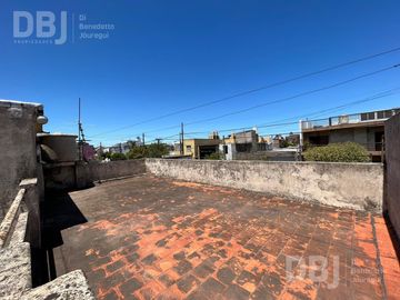 VENTA PH TIPO CASA 2 AMBIENTES EN LOMAS DEL MIRADOR