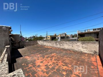 VENTA PH TIPO CASA 2 AMBIENTES EN LOMAS DEL MIRADOR