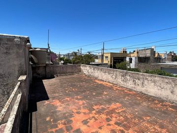 VENTA PH TIPO CASA 2 AMBIENTES EN LOMAS DEL MIRADOR