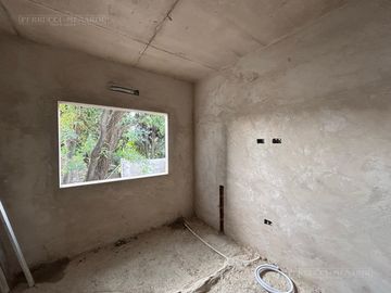 CASA 4 AMBIENTES A ESTRENAR