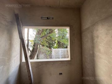 CASA 4 AMBIENTES A ESTRENAR