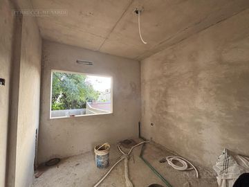CASA 4 AMBIENTES A ESTRENAR