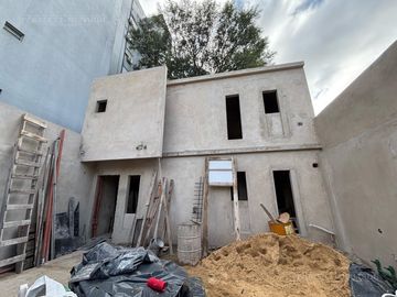 CASA 4 AMBIENTES A ESTRENAR
