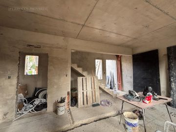 CASA 4 AMBIENTES A ESTRENAR