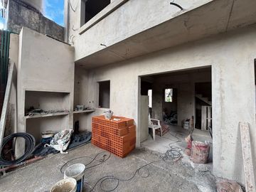 CASA 4 AMBIENTES A ESTRENAR