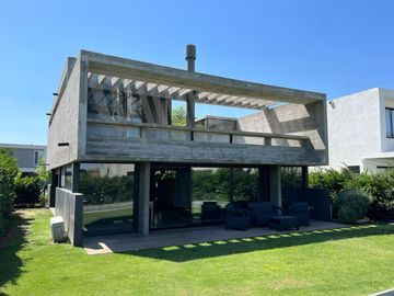 Casa en  Alquiler Temporal en Castaños Nordelta