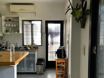 Casa con departamento en Munro - APTO CREDITO