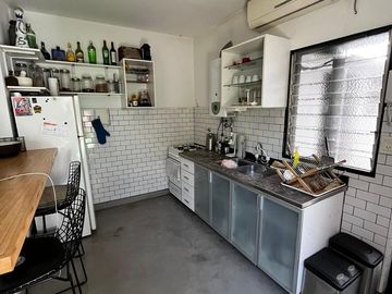 Casa con departamento en Munro - APTO CREDITO