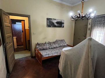 Casa con departamento en Munro - APTO CREDITO