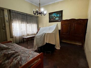 Casa con departamento en Munro - APTO CREDITO