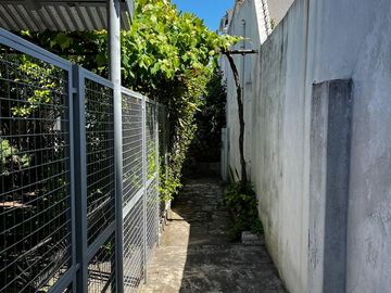 Casa con departamento en Munro - APTO CREDITO
