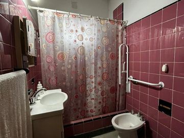 Casa con departamento en Munro - APTO CREDITO