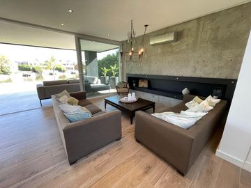 Casa en  Alquiler Cabos del Lago Nordelta