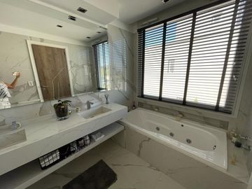 Casa en  Alquiler Cabos del Lago Nordelta