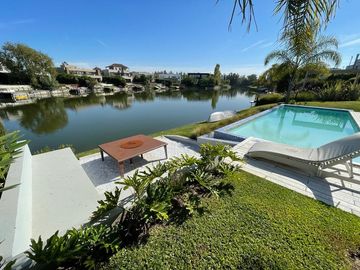 Casa en  Alquiler Cabos del Lago Nordelta