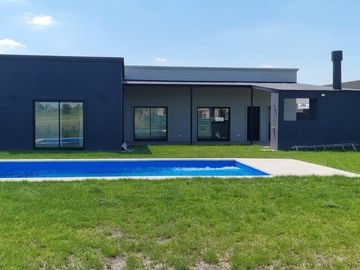 Casa en venta en Los Juncos