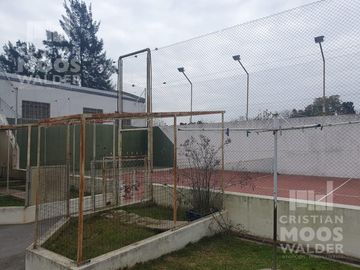 Lujosa propiedad en venta - Dique Lujan.