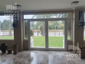 Lujosa propiedad en venta - Dique Lujan.