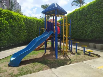 RENTA APARTAMENTO EN PISO ALTO PINARES PEREIRA