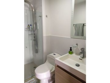RENTA APARTAMENTO EN PISO ALTO PINARES PEREIRA