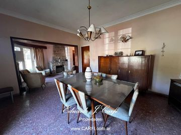 Casa en  castelar Sur