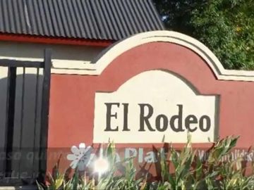 Casa en venta - 2 dormitorios 1 baño 2 cocheras - 1000mts2 - El Rodeo, Abasto [FINANCIADA]