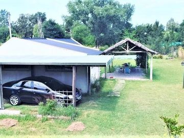 Casa en venta - 2 dormitorios 1 baño 2 cocheras - 1000mts2 - El Rodeo, Abasto [FINANCIADA]