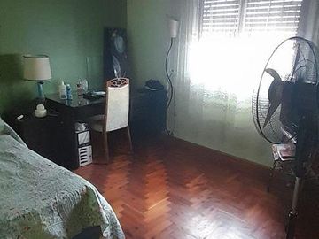 VENDO CHALET 3 AMBIENTES RECICLADO - APTO A CREDITO