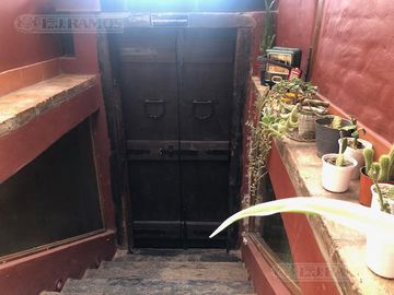 Casa rural con alma de finca. a 4 km de la capital. Mendoza. Rivadavia. terreno 8000 m2