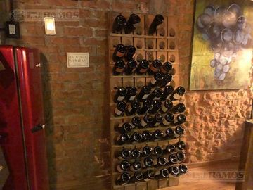 Casa rural con alma de finca. a 4 km de la capital. Mendoza. Rivadavia. terreno 8000 m2