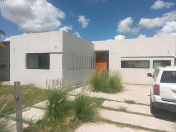 Casa Venta Santa Elena Pilar del Este 4 Ambientes a estrenar