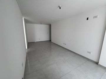 !!VDO. EXC DEPTO. 1 Y 2 DORM. A ESTRENAR A CDRAS DE PLAZA COLON!!