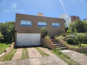 Venta - Casa 3 dormitorios con cochera - Terrazas de Villa Allende