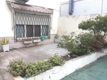 Casa en  venta - LOTE PROPIO - APTO CREDITO