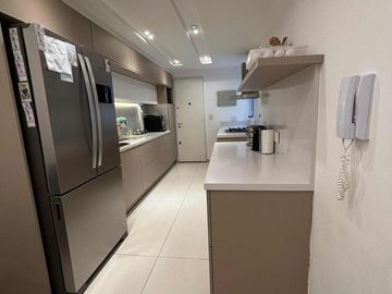 Departamento en venta - 4 Dormitorios 3 Baños - Cochera - 120Mts2 - Palermo