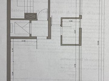 Lindísimo departamento menos de 2 años de antigúedad con gran balcón terraza en esquina con parrilla propia.Departamento en
