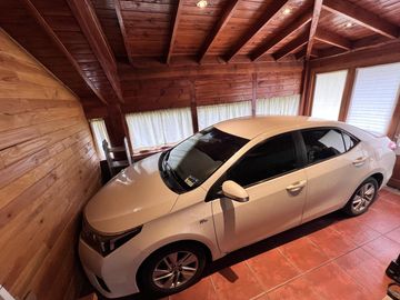 Casa en  VILLA LA ANGOSTURA 3 amb con Cochera cubierta y Parque