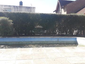 VENTA - Casa sobre calle comercial- Lote 585m2  - Tortugas Norte - Pilar